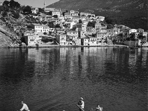 “Në Paramythia, kushërirën tonë, Sanije Bollati e dogjën të gjallë, plakut Osman Murati, mbasi i rropën për së gjalli lëkurën, i’a…”/ Rrëfimi tragjik i studiuesit, dëshmitar okular