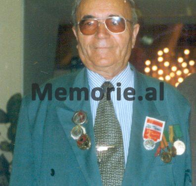 “Unë njeriu i Sigurimit që provoja ushqimin e Enverit e familjes së tij dhe dëshmova në gjyq ndaj Hazbiut e Feçorit, ku…”/ Dëshmia e rrallë e oficerit që tentoi vetvrasjen