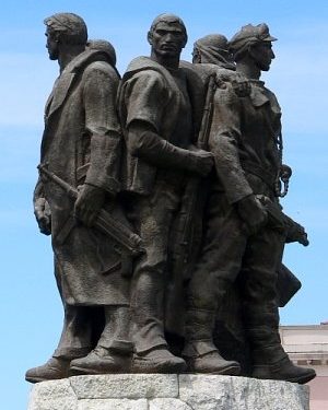 “Si u rrethuan, kush i spiunoi dhe përse u vranë ‘5 Heronjtë e Vigut’ më 21 gusht ‘44, edhe pse ishin në besë të…”/ Dëshmia e rrallë e nënkolonelit të Sigurimit, Mark Dodanit