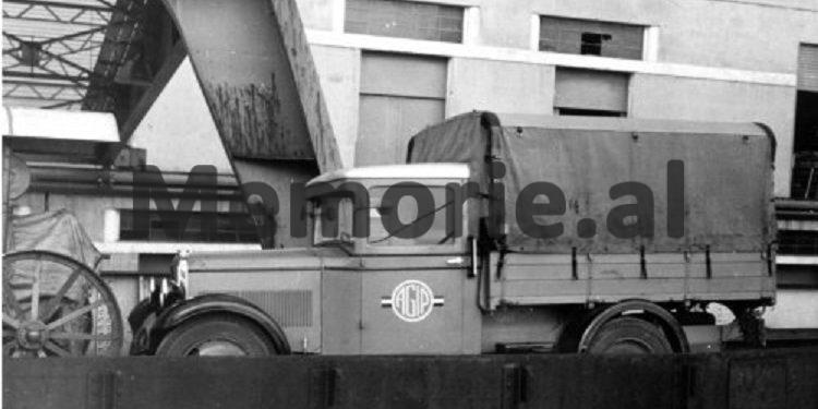 Haxhi Shkoza, ekonomisti numër një i Oborrit Mbretëror që u bë llogaritar i kooperativës së berberëve