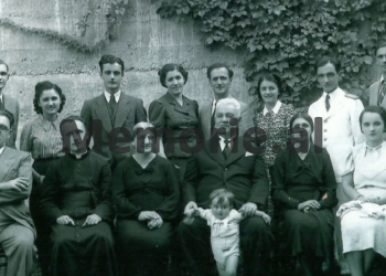 Rare photos of Cardinal Koliqi are published, in stylish “alla-frënga” clothes