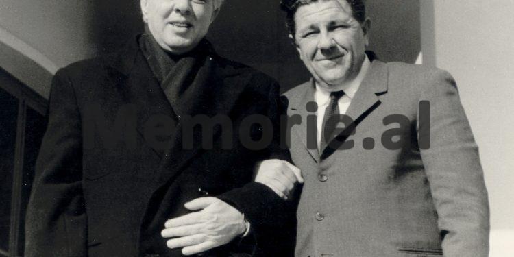 “Vdekjen nuk e kam frikë, se qentë si unë këtë përfundim meritojnë, por kur dëgjova sot ulërimat e fëmijëve të mi, që…”/ Letra e Petrit Dumes për Mehmetin