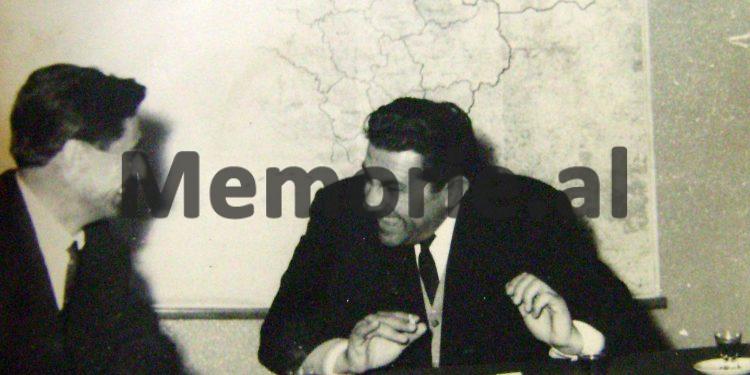 “Vdekjen nuk e kam frikë, se qentë si unë këtë përfundim meritojnë, por kur dëgjova sot ulërimat e fëmijëve të mi, që…”/ Letra e Petrit Dumes për Mehmetin