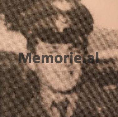 “Pasi u ngritëm të dy në ajër, ai humbi kontrollin dhe avioni i tij u ngul…”/ Dëshmia e kolegut për pilotin vlonjat