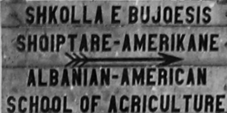 1933 – VENDI QË ZURI SHQIPËRIA NË LIBRIN “BIBLIOTEKAT POPULLORE TË BOTËS”