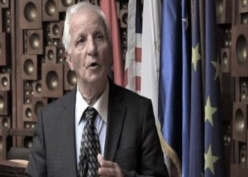 “Kolegët arsimtar që dëshmuan në gjyq për sa kisha folur kundër Enver Hoxhës dhe ai që mohoi deklaratën e lëshuar…”/ Dëshmia e ish-deputetit dhe diplomatit