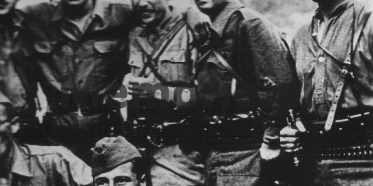 “Pse firmosa bashkëpunimin me UDB-në dhe si erdha në Shqipëri, pasi vëllai im ishte vrarë në rrethimin kundër Prek Calit…”/ Dëshmia e rrallë e emigrantit nga Mali i Zi