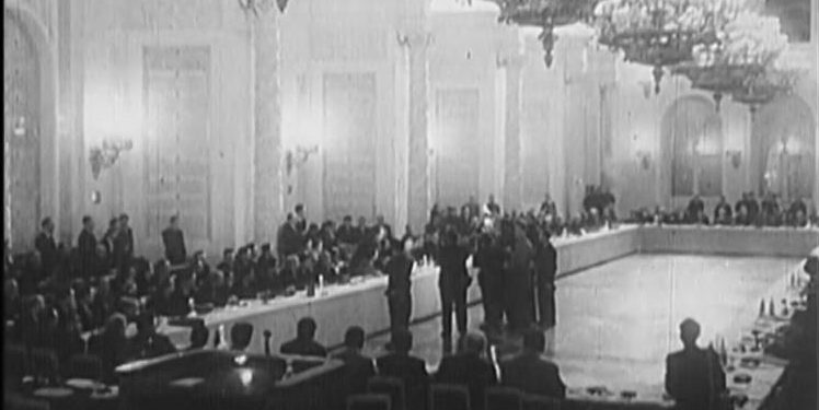 “Ambasada jonë përgjohet nga sovjetikët me anë aparaturash speciale prej 3 vitesh, që kur ajo hyri në ndërtesën e…”/ Ditari i panjohur i Enverit për ‘Mbledhjen e 81 partive’