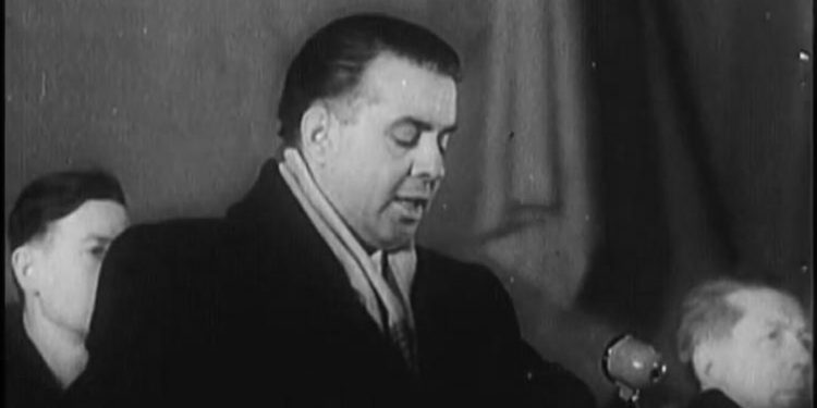 “Ambasada jonë përgjohet nga sovjetikët me anë aparaturash speciale prej 3 vitesh, që kur ajo hyri në ndërtesën e…”/ Ditari i panjohur i Enverit për ‘Mbledhjen e 81 partive’