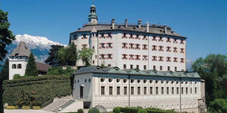 “Lutemi me u interesue me marrë nji kopje me bojna të pikturës së Skënderbeut qi gjendet në Kështjellin e Ambras n’Insbruck dhe…”/ Letra e panjohur e ministrit Musa Juka