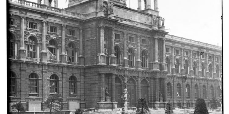 “Lutemi me u interesue me marrë nji kopje me bojna të pikturës së Skënderbeut qi gjendet në Kështjellin e Ambras n’Insbruck dhe…”/ Letra e panjohur e ministrit Musa Juka