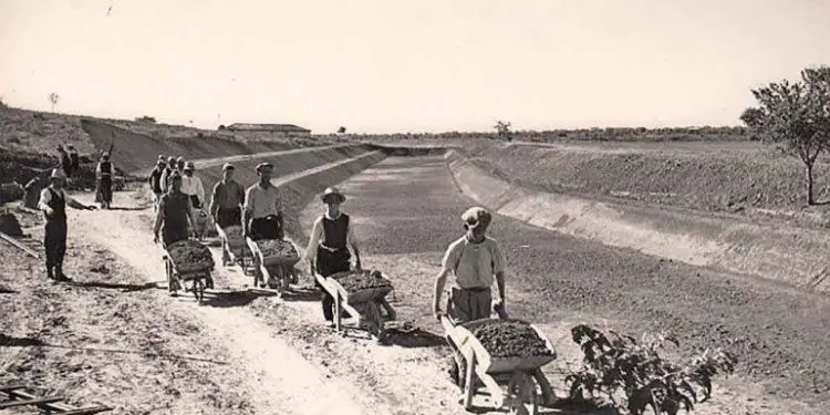 “Në kampin e Bedenit ku ishte komandant Haxhi Pela, një të dënuar nga fshati Bushkash, e lidhën pas shtyllës dhe aty ai…”/ Dëshmia e ish-të burgosurit politik