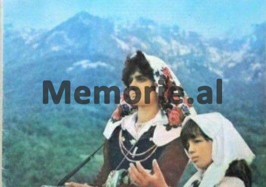 Kopertinat e 19 revistave të ilustruara që botoheshin në Shqipërinë komuniste të Enver Hoxhës /Imazhet e panjohura