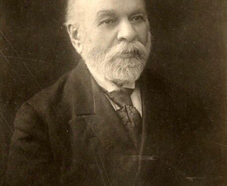 Fjala e Ismail Qemalit: “Durrsakët s’na kuptuan, na quajtën tradhtarë dhe prandaj e ngritëm flamurin këtu në Vlonë…”/ Takimi me parinë e Vlorës