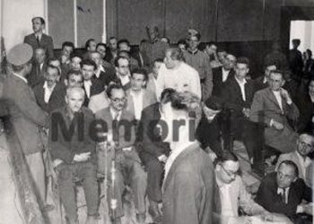 Dëshmia e italianit Paolo Saggioti: “Tarasconi solli 150 napolona flori dhe me sugjerimin e anglezëve ne bëmë një sabotim, duke i vënë zjarri në Kuçovë…”/ Gjyqi i ‘Deputetëve’