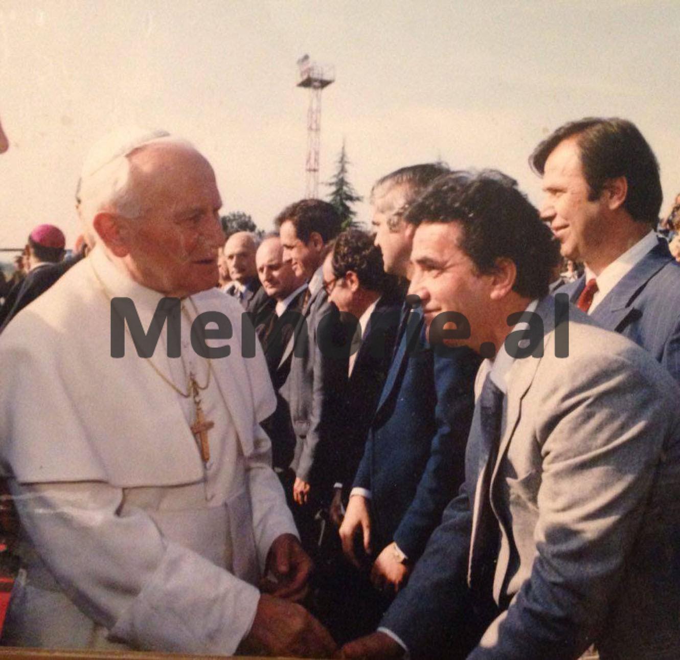 “Në Krujë, do më arrestonin në sy të nxënësve, por më mbrojti Pirro