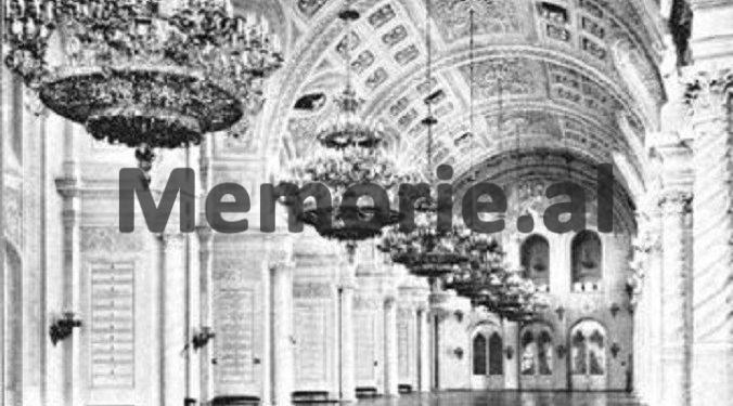 Fotot të ‘Mbledhjes së 81 partive’, Moskë 1960 / Nga mbërritja e Enverit me tren, nënshkrimi deklaratës së bashkëpunimit nga Kapo e Alia, te foto e delegacioneve