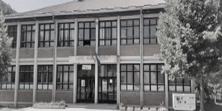 “Si u arratisa dhe erdha në Shqipëri në ’64-ën, ku pasi u diplomova në Mjekësi, më arrestuan në Elbasan si ‘agjent i UDB-së’ dhe…”/ Dëshmia tragjike e mjekut të burgjeve