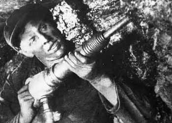 Historia e panjohur e ukrainasit, Alexey Stakhanov, minatorit nga Donbass, që frymëzoi edhe regjimin komunist në Shqipëri, për të shpikur ‘Heronjtë e Punës Socialiste’…!