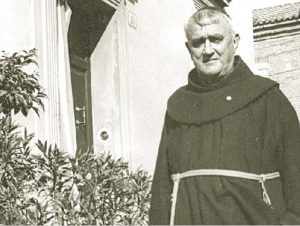 The unknown story of Hafiz Ali Tari who spoke at Fishta’s funeral and suffered 20 years in prison, that he denounced the communist ideology in Rozafat Cinema