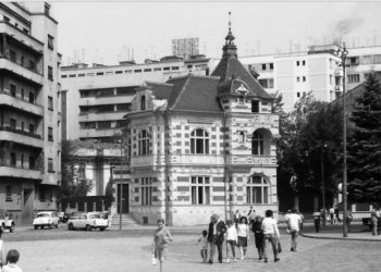 “In our embassy in Romania we had the ‘Black Room’ covered with a thick meringue, where the Romanian Securitatea…” / Rare story by journalist Rezar Xhaxhiu