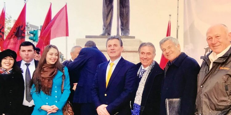 Monumentalizimi i Mbretit Zog