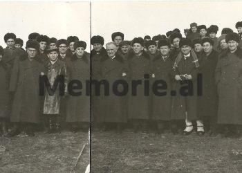 “Kur Byroja Politike dhe e gjithë udhëheqja e lartë komuniste, morri pjesë në stërvitjen e madhe që…”/ Fotot që s’u publikuan kurrë
