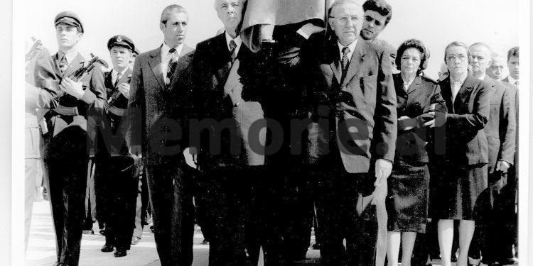 “Kur i dhashë traktin e PKSH-së, Mehmeti u nxi në fytyrë e më tha; Luftën e paskan marrë në dorë….”/ Dëshmia e mikut të ish-kryeministrit Shehu