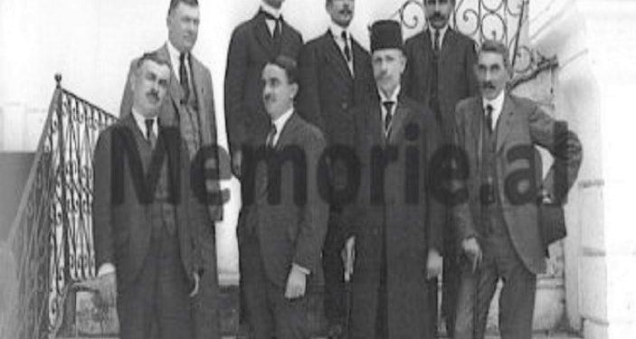 Unknown report: “In Tirana, water is brought by donkey, but everyone had their shoes polished, because”. “/ How did the Romanian journalist see the capital in 1933?