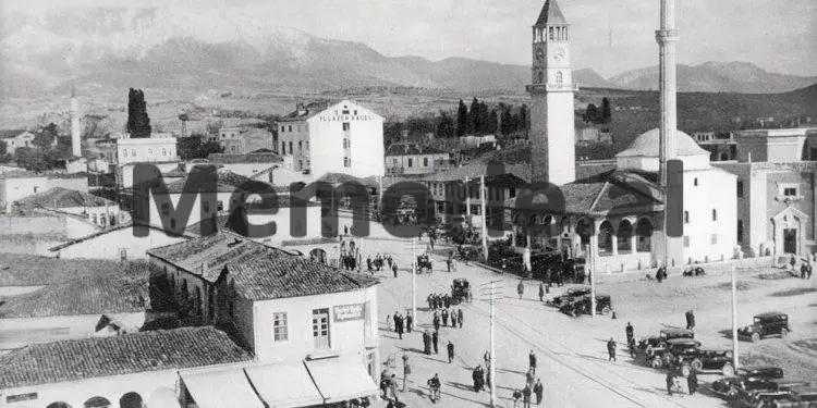 Unknown report: “In Tirana, water is brought by donkey, but everyone had their shoes polished, because”. “/ How did the Romanian journalist see the capital in 1933?