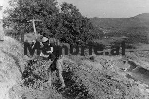 The French magazine L’EUROPE CENTRALE in ’34: Durrës with its castle, antiquity parks and the coast, amazed the senator of Lyon, Justin Godard …