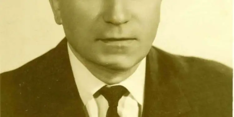Porosia e Komitetit Qendror të P.P.SH.-së: “Mos i acaroni marrëdhëniet me profesor Rexhep Qosen, sepse ai….”/ Raporti sekret për studiuesin nga Kosova