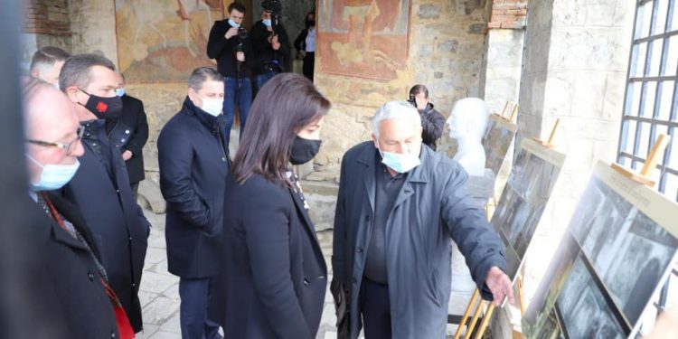 PERUROHET KISHA MESJETARE SHËN BARBARËS NË PLLANË TË LEZHËS