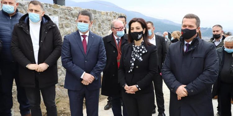 PERUROHET KISHA MESJETARE SHËN BARBARËS NË PLLANË TË LEZHËS