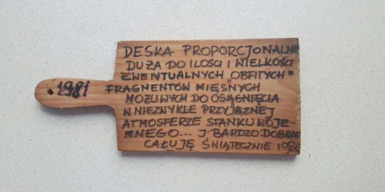 Nga periudha e komunizmit në kapitalizëm: Si ka ndryshuar dhurata me rastin e Krishtlindjeve në Poloni?!