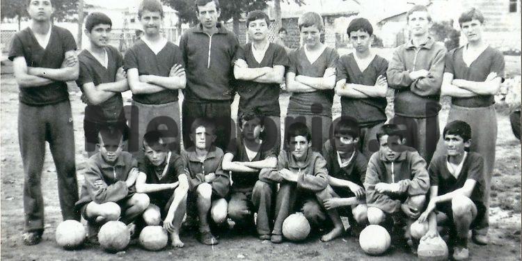 Fotot e panjohura: Nga Fush-Kruja, te stadiumet olimpike ku doli i dhjeti në botë, në tribunën e “Qemal Stafës” me Enver Hoxhën…”/ Imazhet e rralla të legjendës së sportit shqiptar