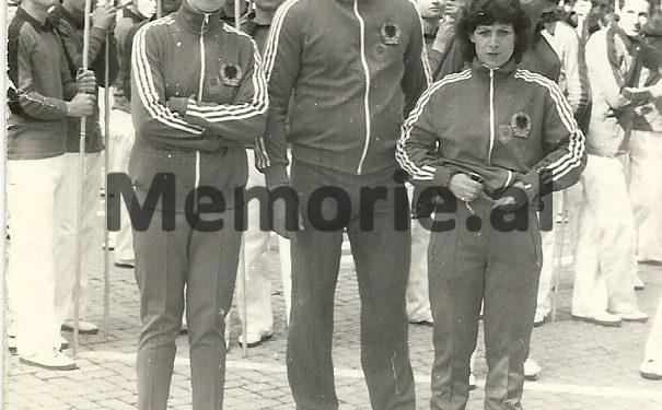 Fotot e panjohura: Nga Fush-Kruja, te stadiumet olimpike ku doli i dhjeti në botë, në tribunën e “Qemal Stafës” me Enver Hoxhën…”/ Imazhet e rralla të legjendës së sportit shqiptar