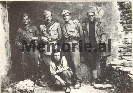 “Pasi s’e zbatoi urdhërin e Enverit, Mehmeti priste ta arrestonin dhe na tha ne…”/ Dëshmia e kolonelit, besnikut të ish-kryeministrit Shehu