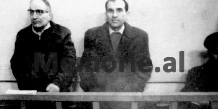 “Takimi im i paharruar me Dom Nikoll Mazrrekun dhe dëshmia e tij e dhimbshme, se si e gjeti dhe zhvarrosi pas shumë vitesh vëllanë e tij…”?!