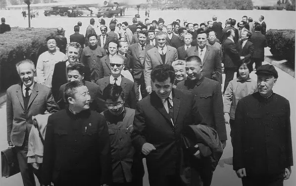 Si u ndërtuan veprat e mëdha hidro-energjtike në Shqipëri, me ndihmën e jugosllavëve, rusëve dhe kinezëve, të cilat eksportonin edhe 25 % të prodhimit të tyre…!