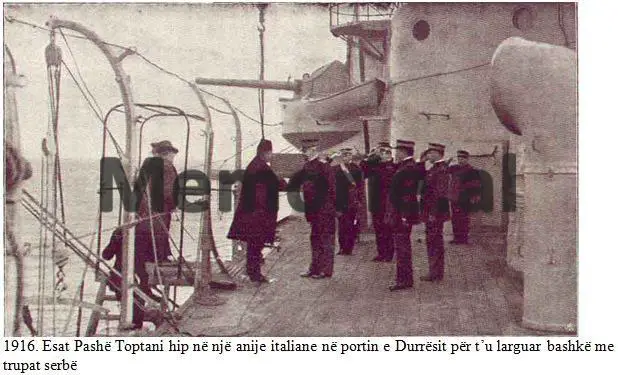 Fotot e rralla nga Lufta e Parë Botërore: ‘Kur kryqëzorët dhe luftanijet e fuqive të mëdha mbërrinin në portin e Durrësit, për të evakuar Esat Pashë Toptanin dhe…’