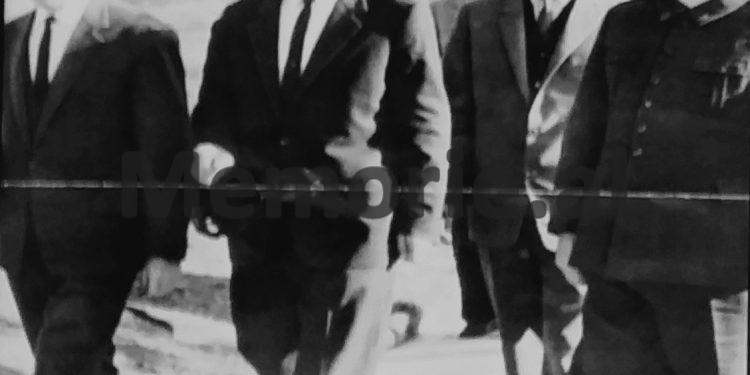 Relacioni për Enverin: “Nga 1915 efektivë të Ministrisë së Brendshme që do shkurtojmë, Sigurimi dhe Zbulimi Politik, do të…”/ Letrat “Tepër sekrete” të 1966-ës