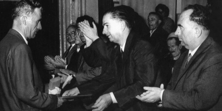 Raporti sekret i vitit 1968: “Fadil Hoxha dhe Veli Deva u ankuan te Tito për hidrocentralin që do përmbyste 33 fshatra në Gjilan…”/ Informacioni për Hysni Kapon