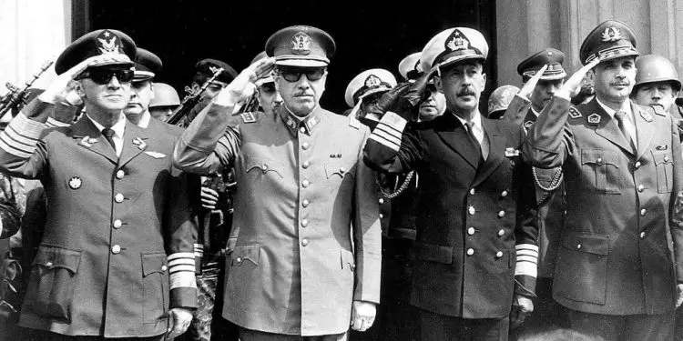 Raporti sekret nga Komiteti Qendror: “Stafi i ambasadës sonë të qëndrojë indiferent dhe vigjilent ndaj ngjarjeve në Kili, pasi…”/ Grushti shtetit ku u vra e Salvador Allende