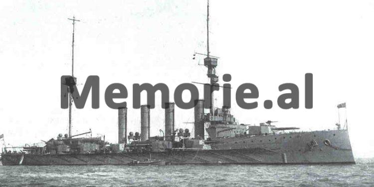 Fotot e rralla nga Lufta e Parë Botërore: ‘Kur kryqëzorët dhe luftanijet e fuqive të mëdha mbërrinin në portin e Durrësit, për të evakuar Esat Pashë Toptanin dhe…’