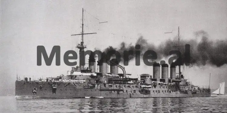 Fotot e rralla nga Lufta e Parë Botërore: ‘Kur kryqëzorët dhe luftanijet e fuqive të mëdha mbërrinin në portin e Durrësit, për të evakuar Esat Pashë Toptanin dhe…’