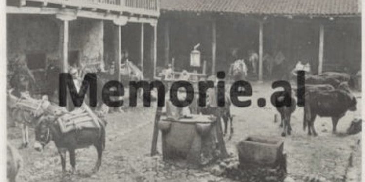 Rare photos of Tirana / From the Turkish ‘Hotel’ in the center, to the square with the garden between the ministries with the monument of Ismail Qemali and the giant eagle with two heads…!