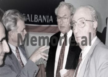 “Policia austriake ka arrestuar për kontrabandë cigaresh, diplomatin tonë…”/ Raporti sekret nga Vjena