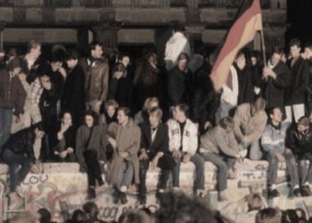 Rënia e Murit të Berlinit në 1989-ën dhe si e riformësoi botën moderne ajo ngjarje pas ‘efektit domino’ në të gjitha vendet e Lindjes Komuniste…?!