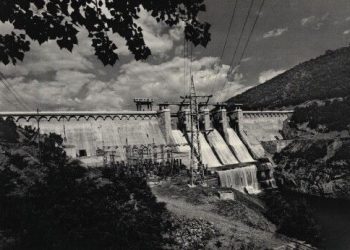 Si u ndërtuan veprat e mëdha hidro-energjtike në Shqipëri, me ndihmën e jugosllavëve, rusëve dhe kinezëve, të cilat eksportonin edhe 25 % të prodhimit të tyre…!
